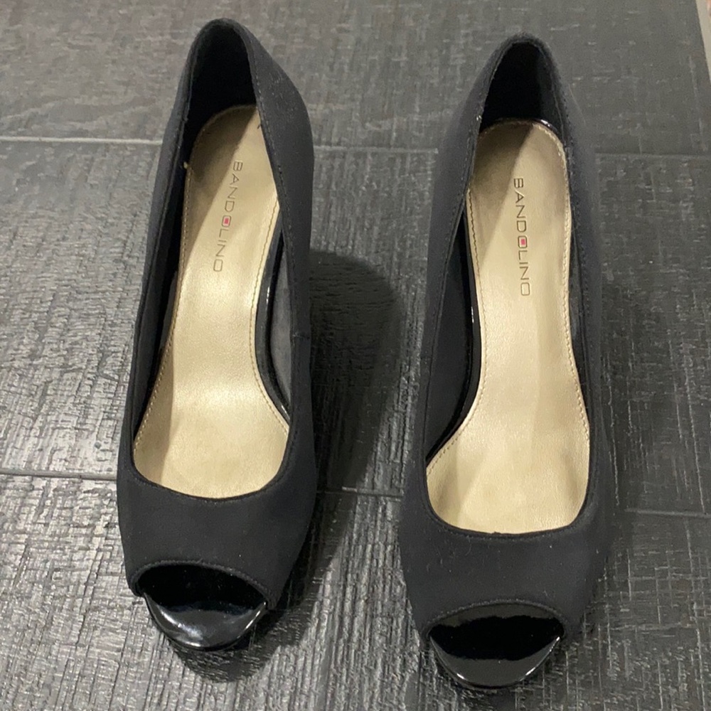 Peep toe wedges